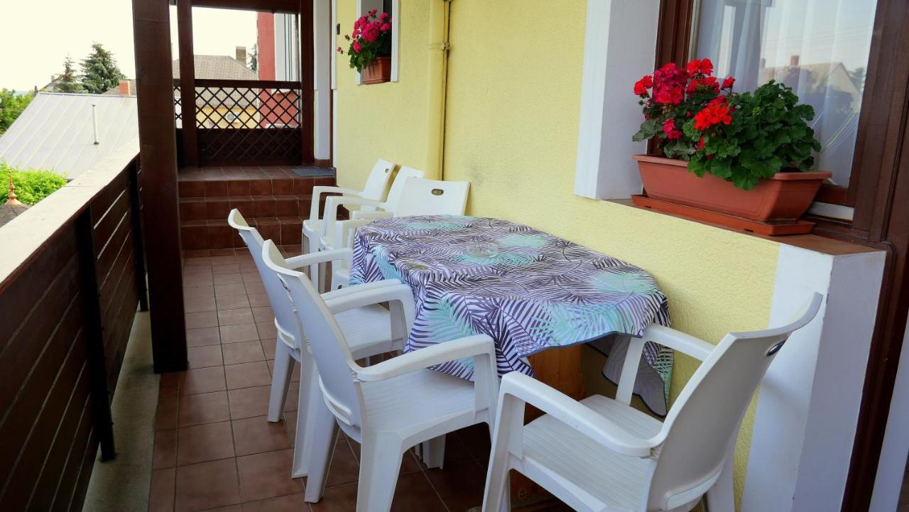 Papp Apartmanhaz Apartment Vonyarcvashegy Exterior foto